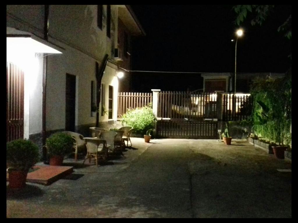 Bed & Breakfast Fontanarossa Airport -Private Parking- Catania Exteriör bild